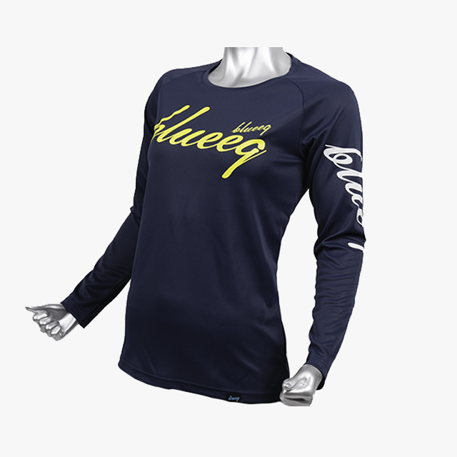 SCRIPT L/S TEE FOR WOMEN